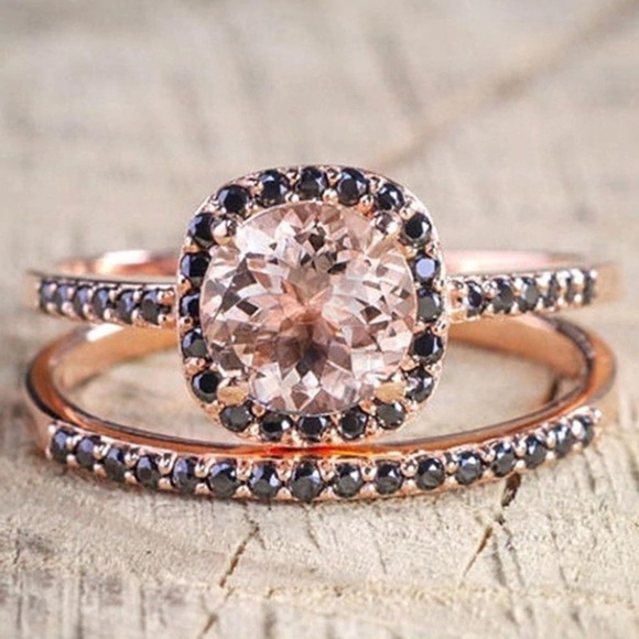 💕Gorgeous rose gold ring - Picture 2 of 5